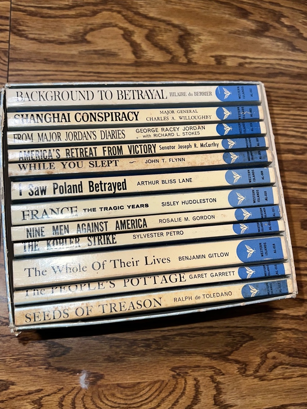 Retro One Dozen Candles Blue & Cream Books & Storage Box